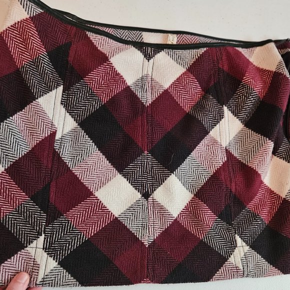Free People size 10 very mini skirt - Picture 1 of 3